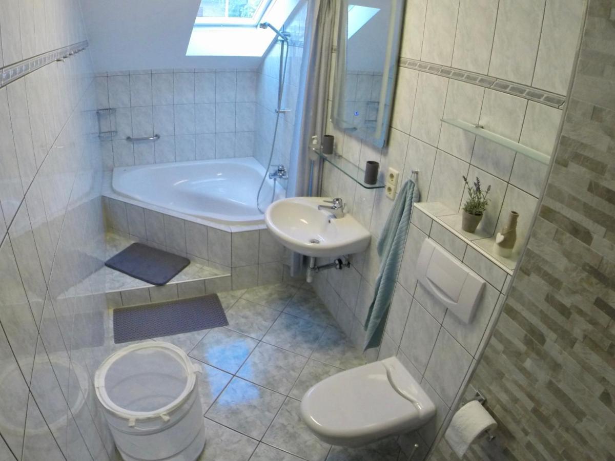 Holiday Apartment Lavanda Sumpetar Jesenice  Bagian luar foto